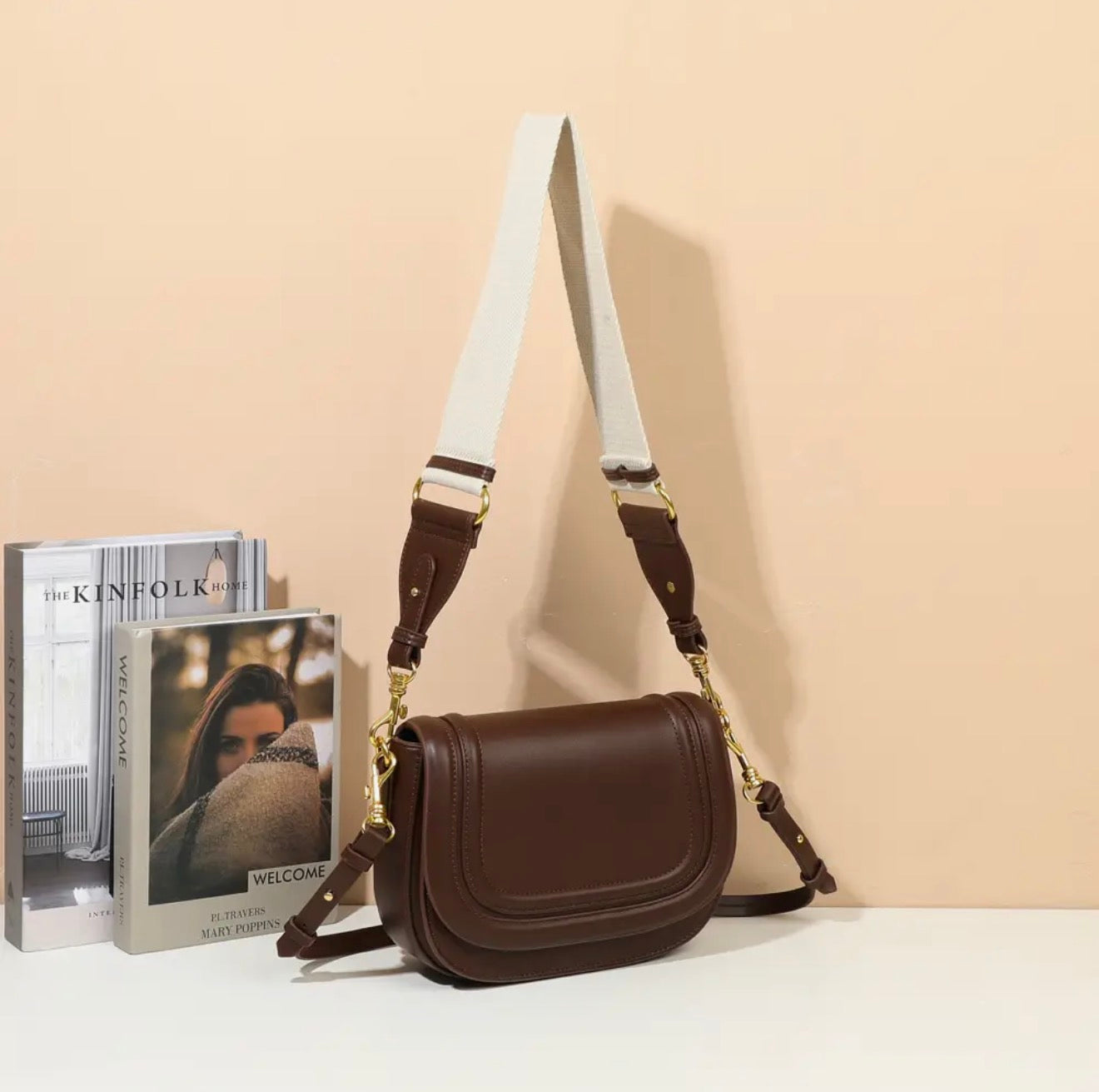 Eva Tas - Bruin